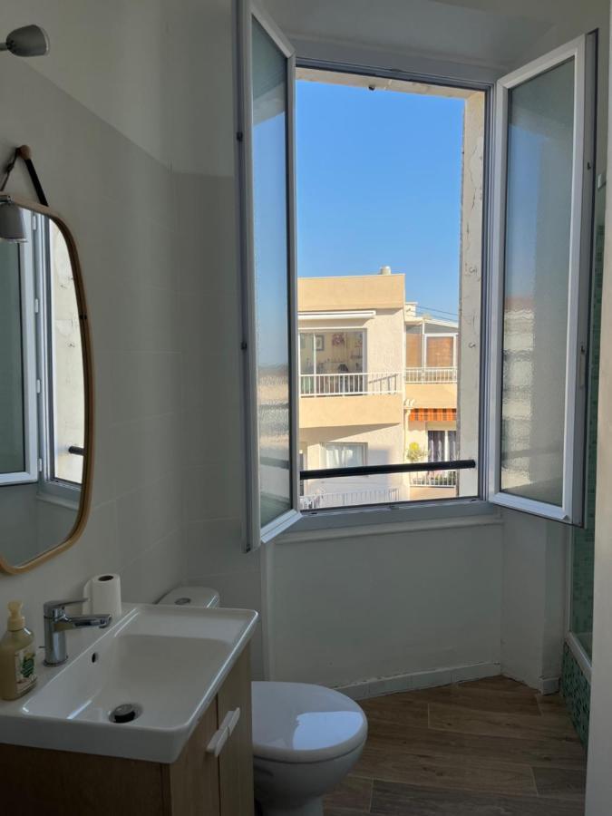- Centre 3 Chambres 6 Personnes 4eme Etage Escalier - Sebastien Claire Hyeres