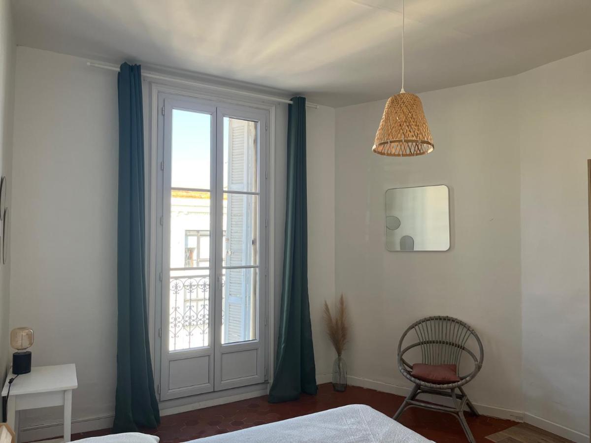 - Centre 3 Chambres 6 Personnes 4eme Etage Escalier - Sebastien Claire Hyeres