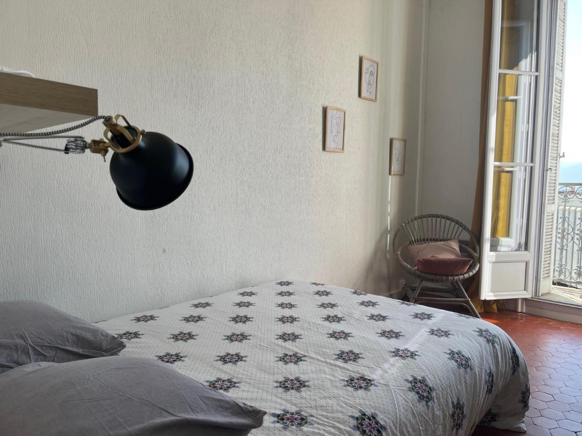 - Centre 3 Chambres 6 Personnes 4eme Etage Escalier - Sebastien Claire Appartement Hyères