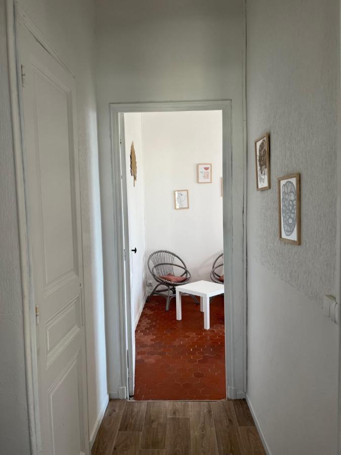 - Centre 3 Chambres 6 Personnes 4eme Etage Escalier - Sebastien Claire * Hyères
