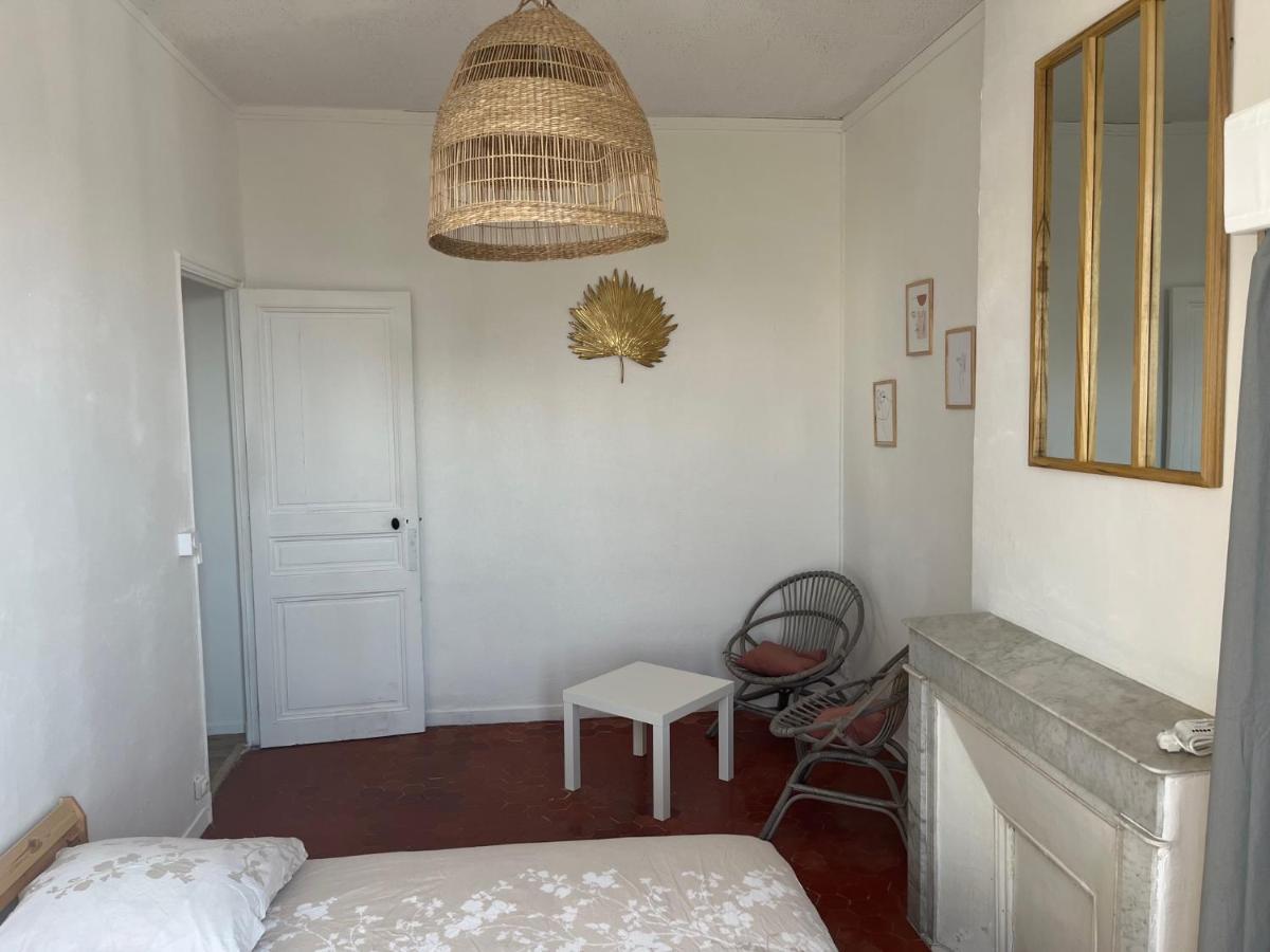 - Centre 3 Chambres 6 Personnes 4eme Etage Escalier - Sebastien Claire *
